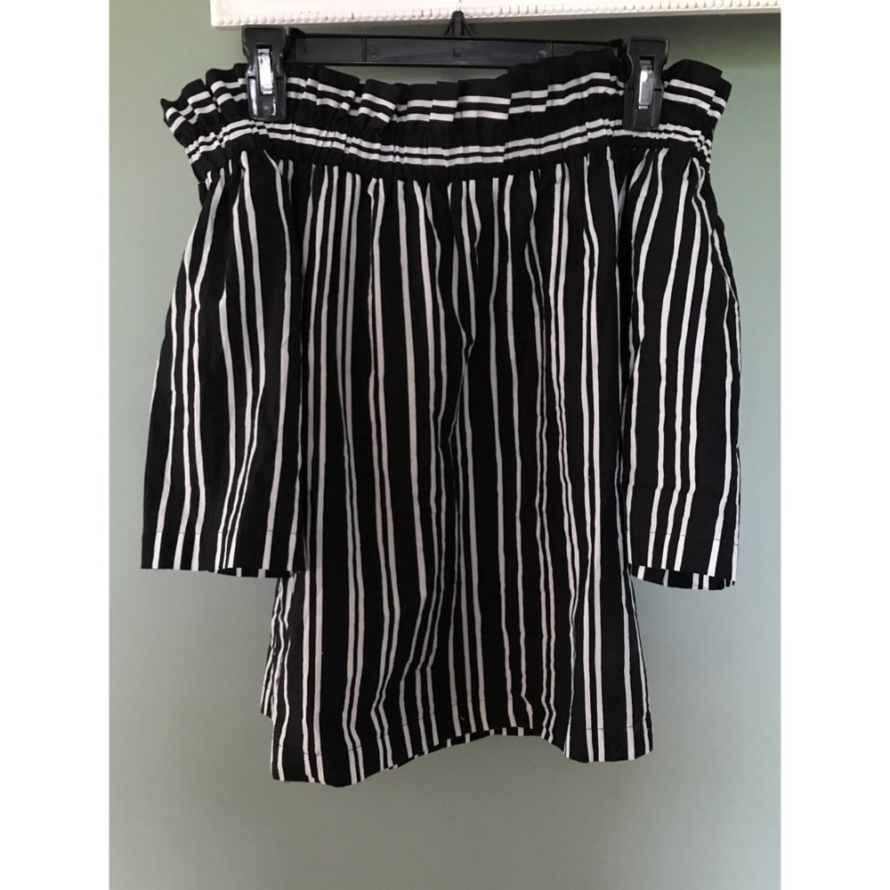 Black & White Stripe Off-Shoulder Top